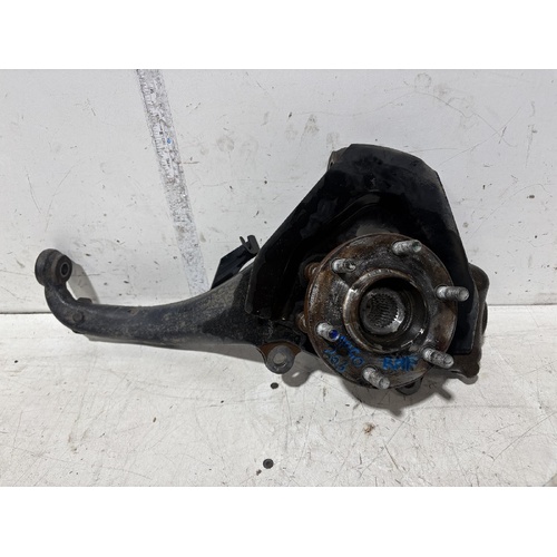 Nissan Navara Right Front Hub Assembly D40 09/2005-08/2015
