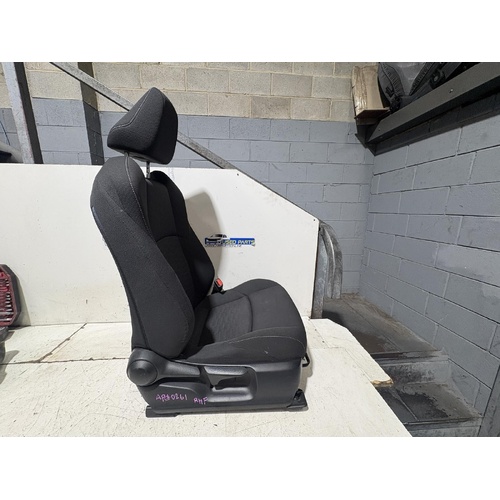 Toyota Corolla Right Front Seat ZWE211 07/2018-Current