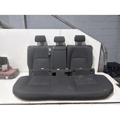 Toyota Corolla Complete 2nd Row Seats ZWE211 07/2018-2026