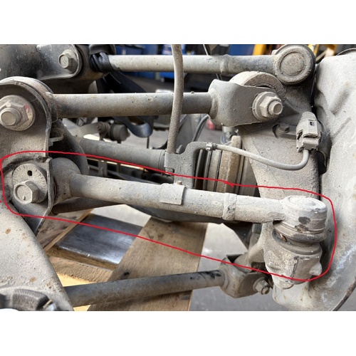 Toyota Crown Majesta Left Rear Lower Front Control Arm UZS186 2004-2009