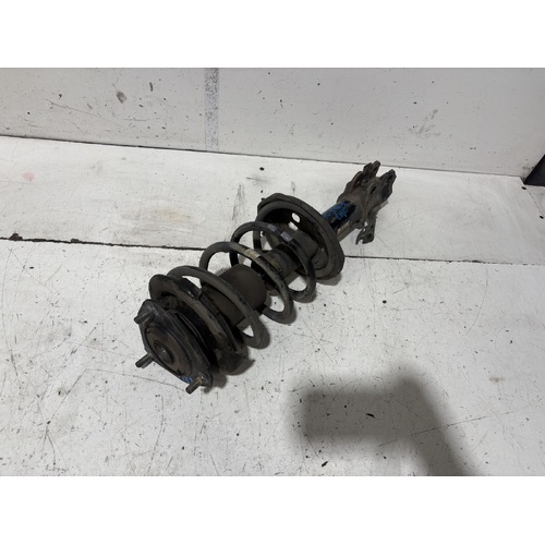 Toyota Caldina Left Front Strut ST215 1997-2002