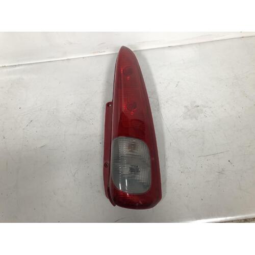 Daewoo Tacuma Right Tail Light 11/2000-12/2004
