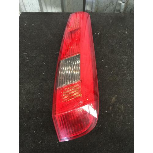 Ford Fiesta WP 3DR Right Taillight 03/04-09/05