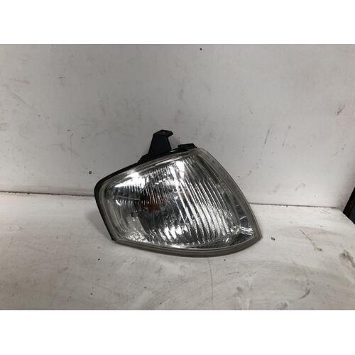 Mazda 323 Right Corner Light BJ 09/1998-03/2001