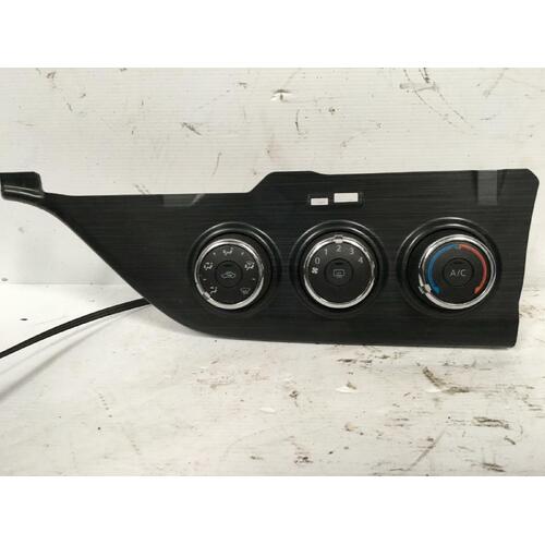 Toyota Corolla Heater Controls ZRE182 10/2012-06/2018