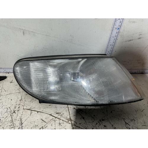 Saab 9 5 Right Corner Light 11/1997-10/2001