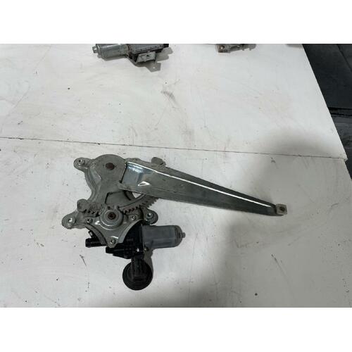 Toyota RAV4 Left Rear Window Regulator GSA33 11/2005-11/2012